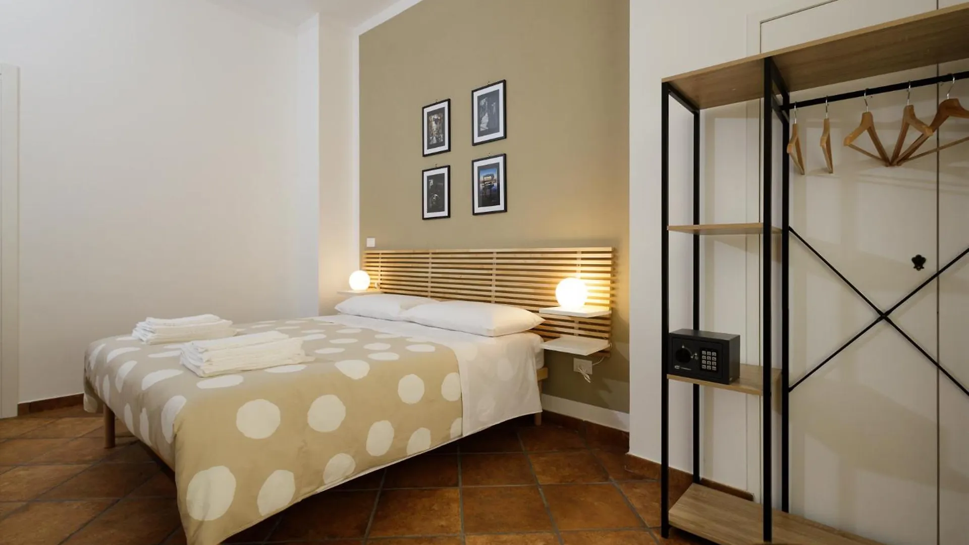 Bed & Breakfast Frankie Sweet Home Naples Italy