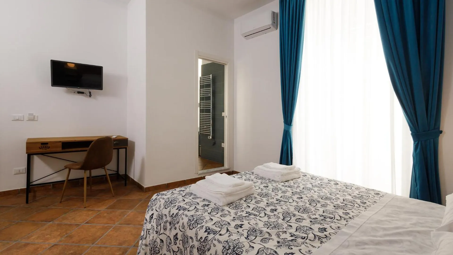 Bed & Breakfast Frankie Sweet Home Naples Italy